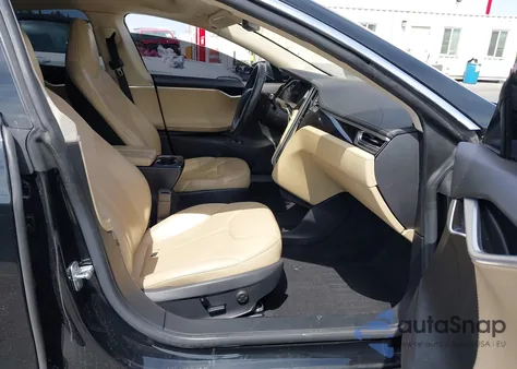 2013 Tesla Model S из США, поврежденный, VIN 5YJSA1CN2DFP07286